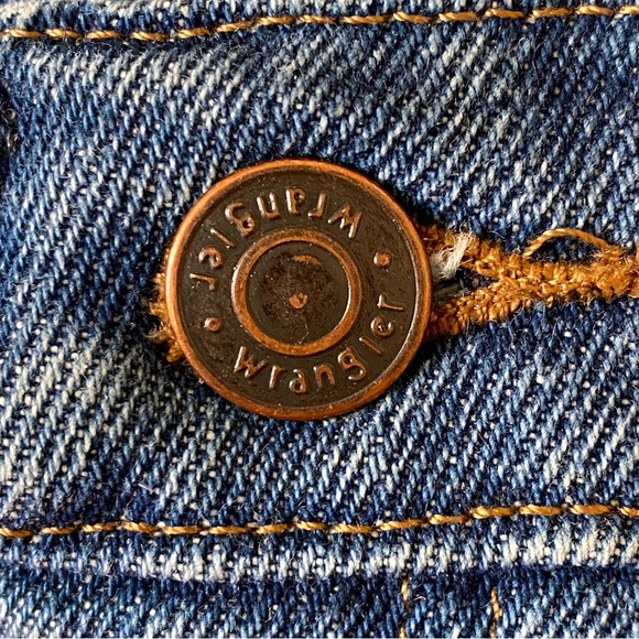 WRANGLER • 42 x 30 Regular Fit Premium Quality Blue Jeans - Picture 4 of 16